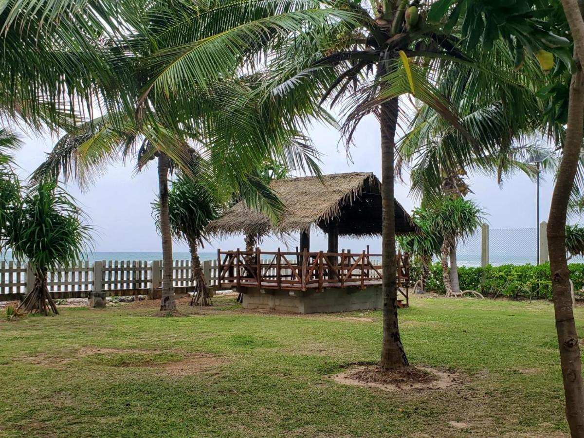 Beach Front Paradise Нилавели Экстерьер фото