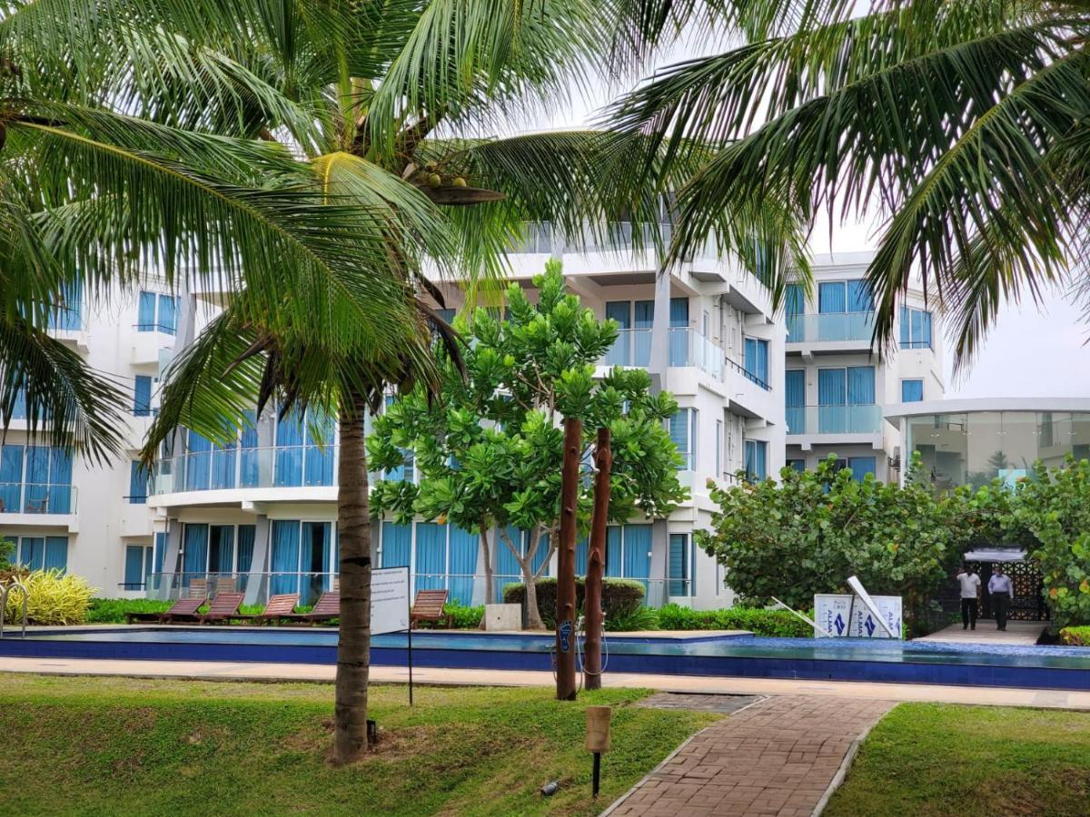 Beach Front Paradise Нилавели Экстерьер фото