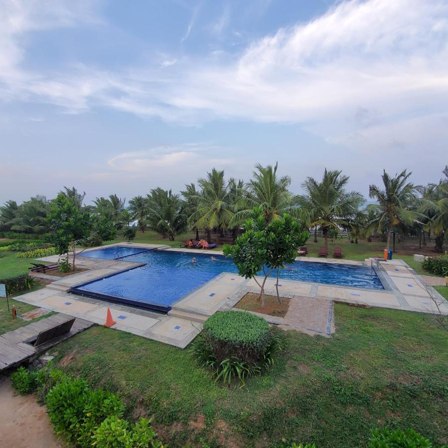 Beach Front Paradise Нилавели Экстерьер фото