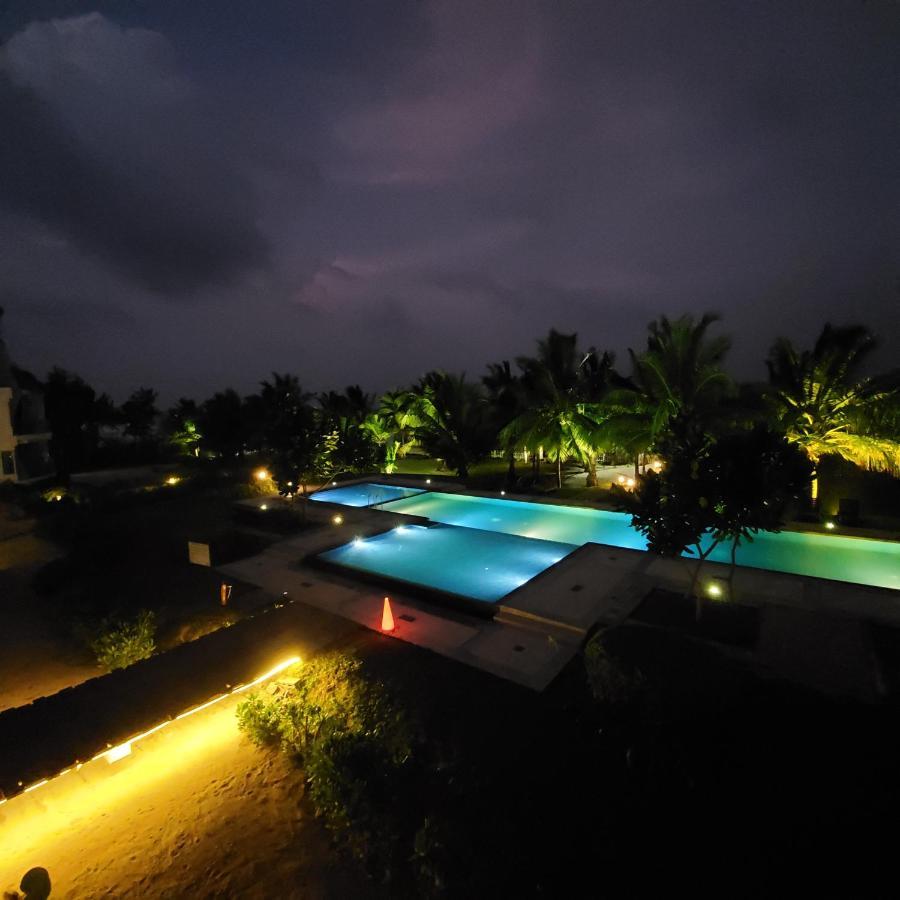 Beach Front Paradise Нилавели Экстерьер фото