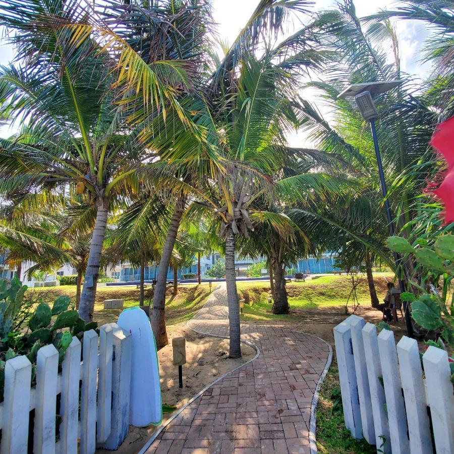 Beach Front Paradise Нилавели Экстерьер фото