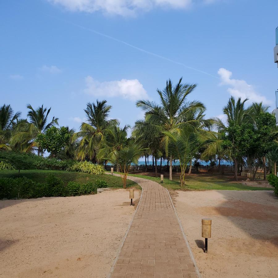 Beach Front Paradise Нилавели Экстерьер фото